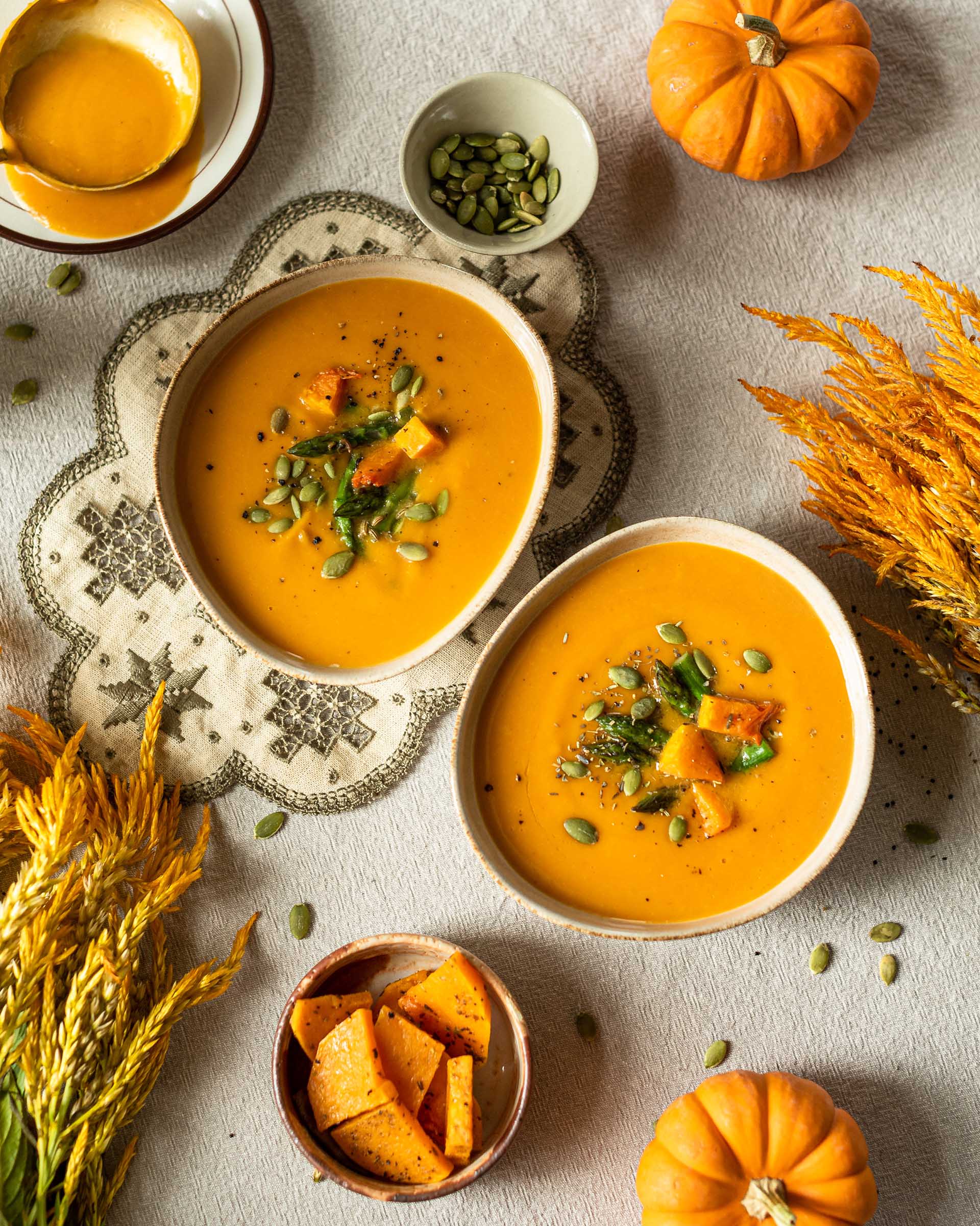 Galina Afanaseva - Pumpkin soup with pumpkin seeds from Foodiesfeed