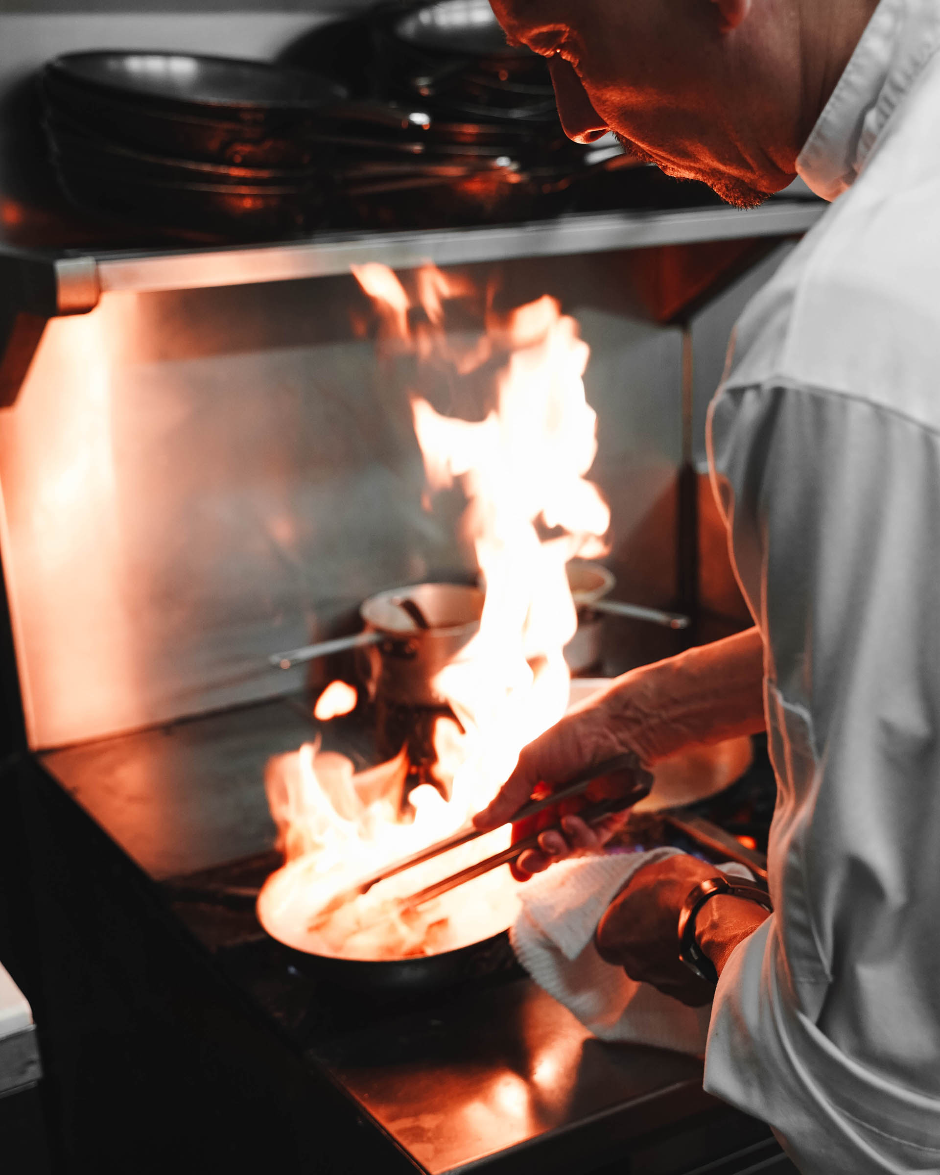 Zahir Namane - Image of cook work in restaurant from Freejpg